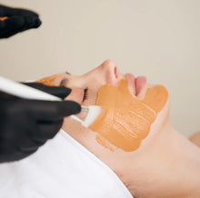 Load image into Gallery viewer, OxyGlow Pumpkin Bubble Cleanser